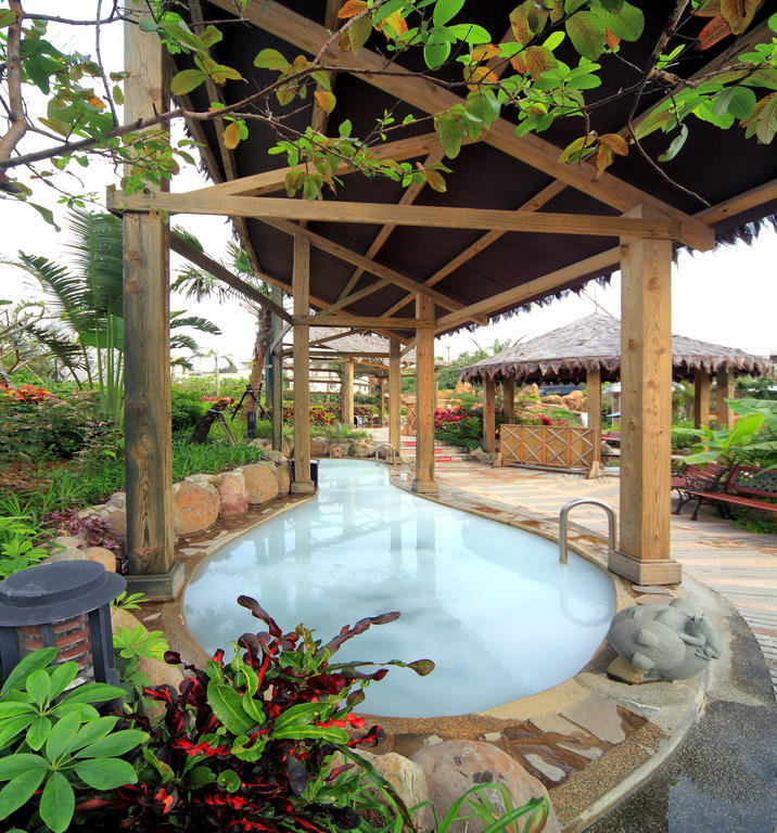 Jin Yong Quan Spa Hotspring Resort Wanli Exterior photo